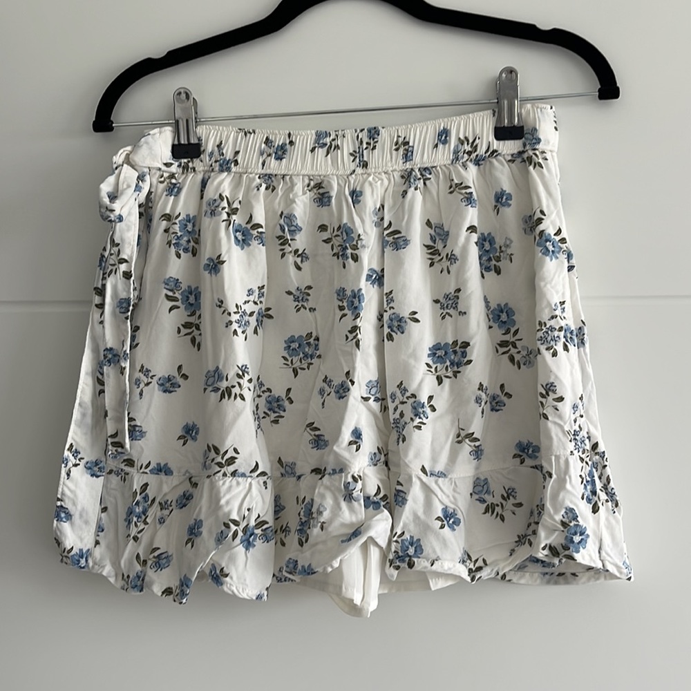 HOLLISTER 2PIECE SET - Picture 5 of 14